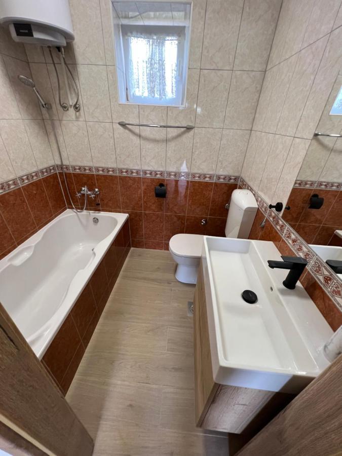 Villa Viktorija Galovac  Экстерьер фото