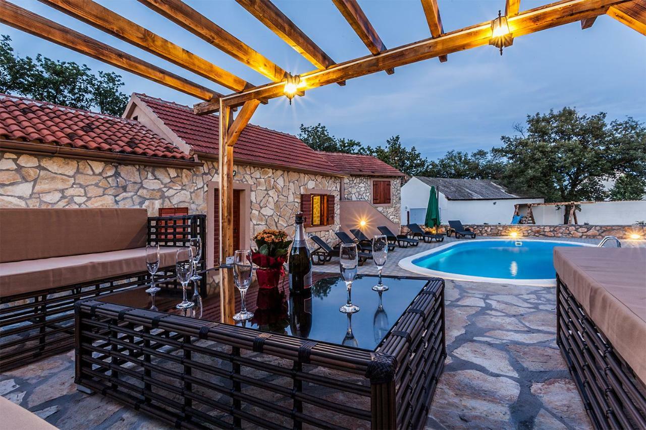 Villa Viktorija Galovac  Экстерьер фото